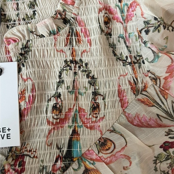 Rose & Olive Cream Floral Blouse - Picture 4 of 6